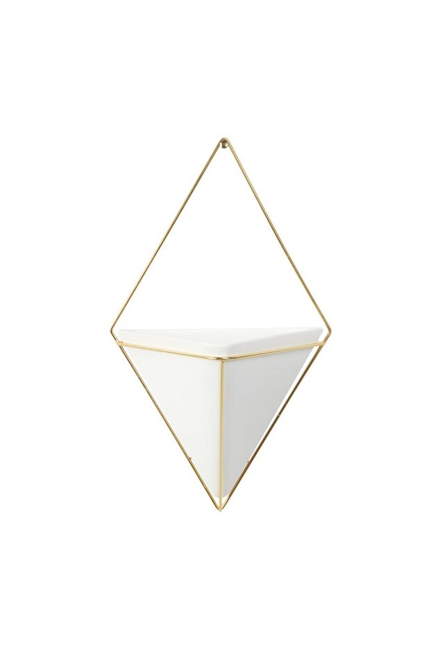 E-comm: Everything You Need to Make Your Guest Room Feel Like a Hotel Room
