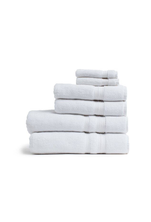 E-comm: Everything You Need to Make Your Guest Room Feel Like a Hotel Room