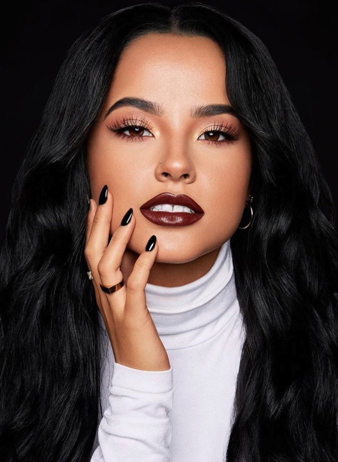 ¡becky G Luce Irreconocible Sin Maquillaje E News