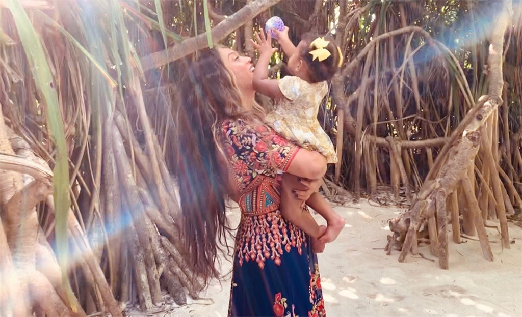 Beyonce, Twins, Rumi Carter