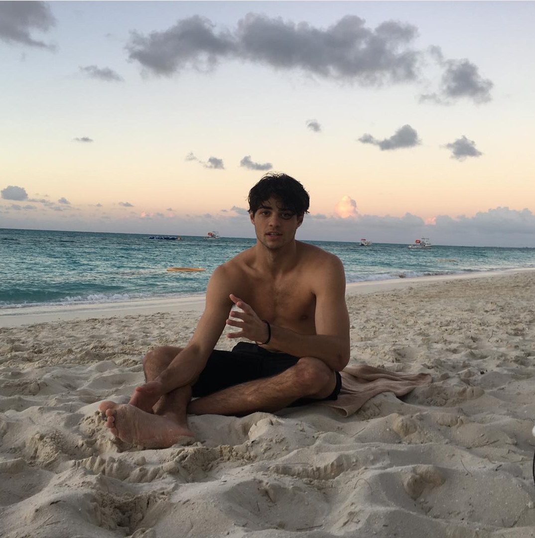 Noah Centineo, Instagram