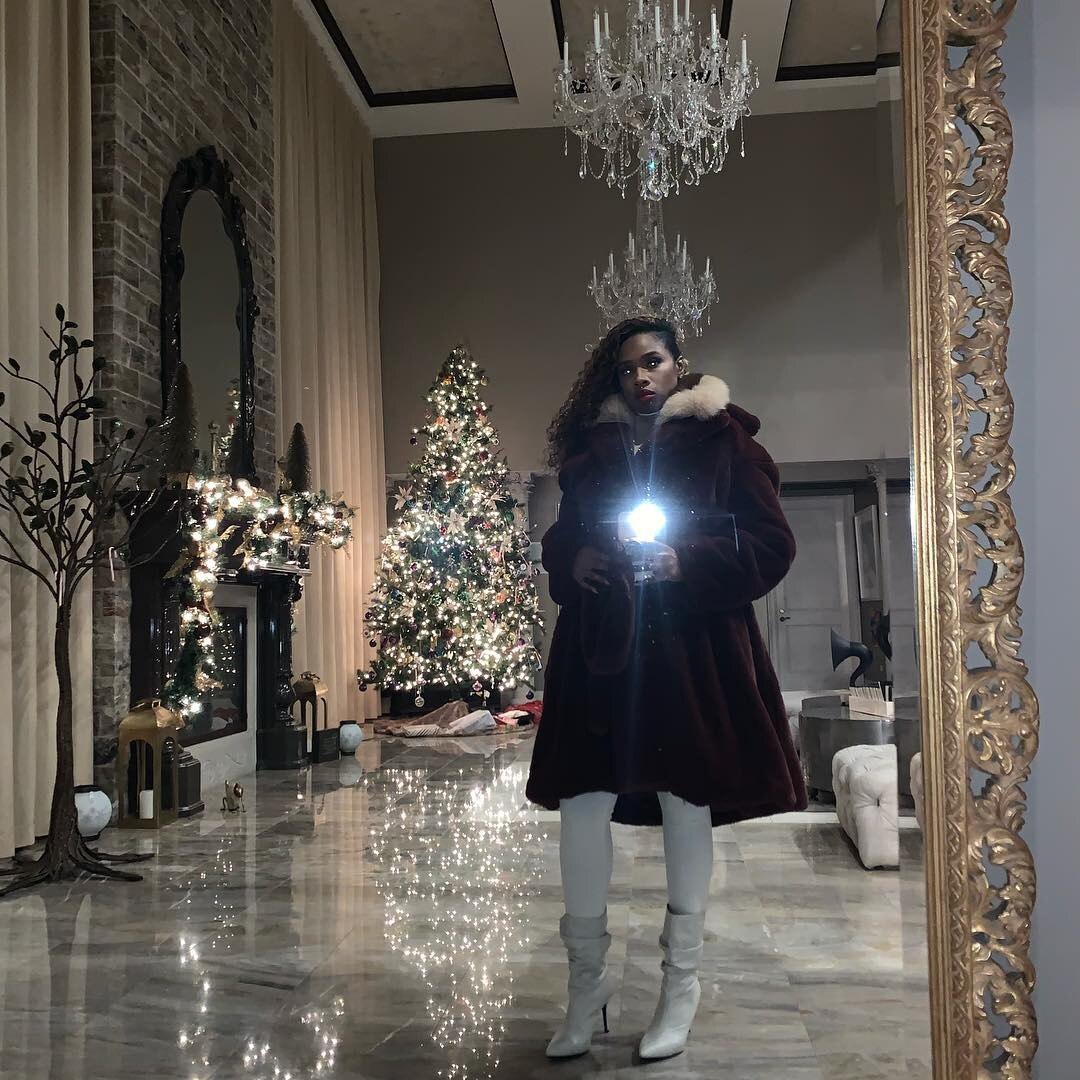 Jennifer Hudson from Celebrities Celebrate the Holidays 2018 Christmas