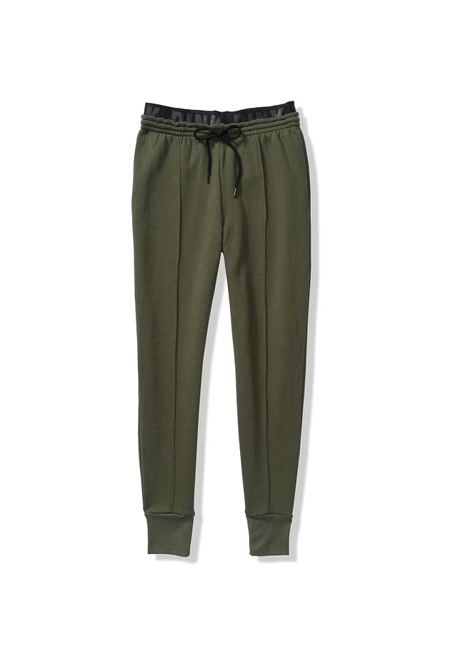 E-comm: Shop these Go-To Joggers and Hibernate