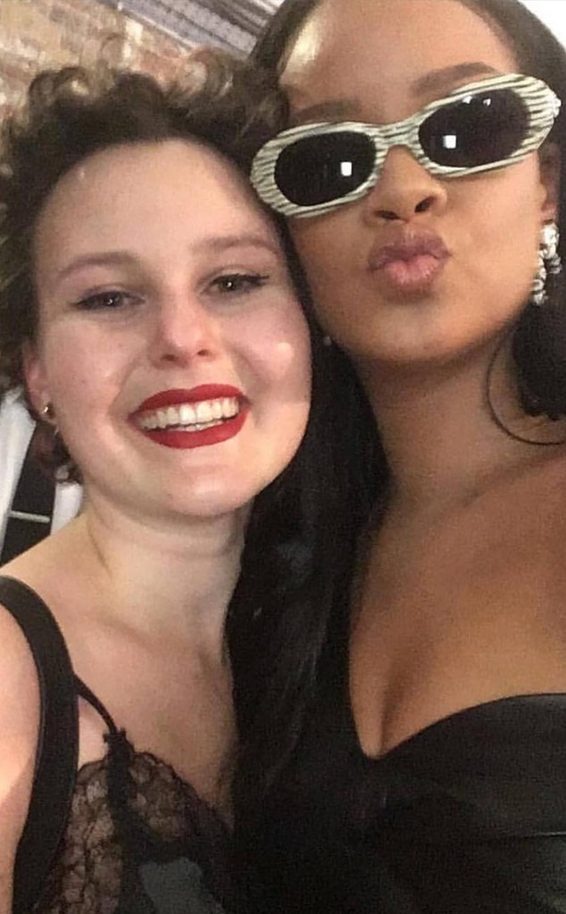 Rihanna, Monia, Fan