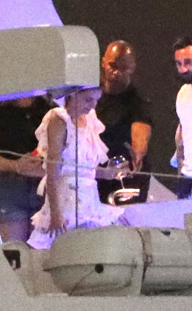 Katie Holmes and Jamie Foxx Kiss on Yacht During Vacation in Miami E