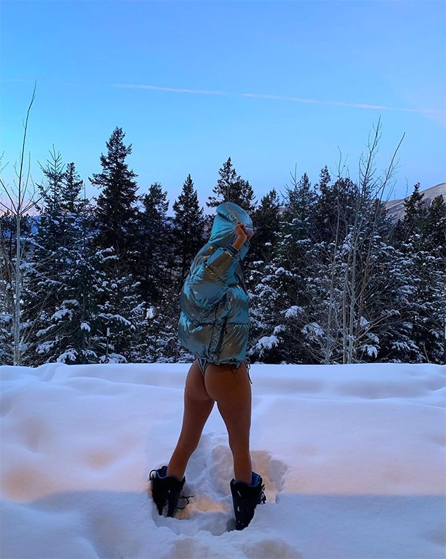 Kourtney Kardashian, Bikini, Snow, Aspen, Instagram