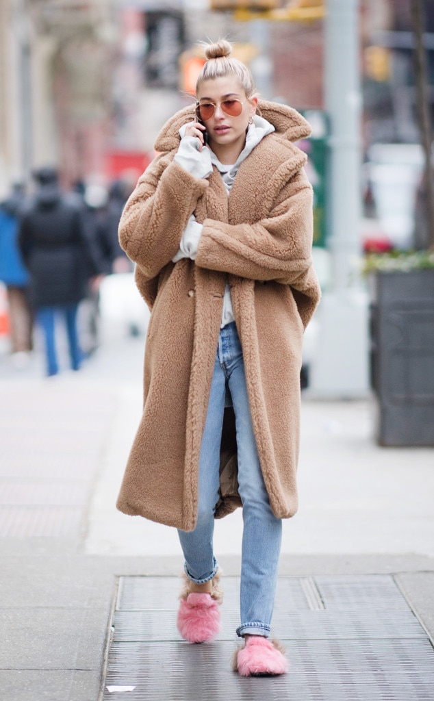 Hailey Baldwin from The Brown Shearling Coat All the Celebs Are Wearing ...