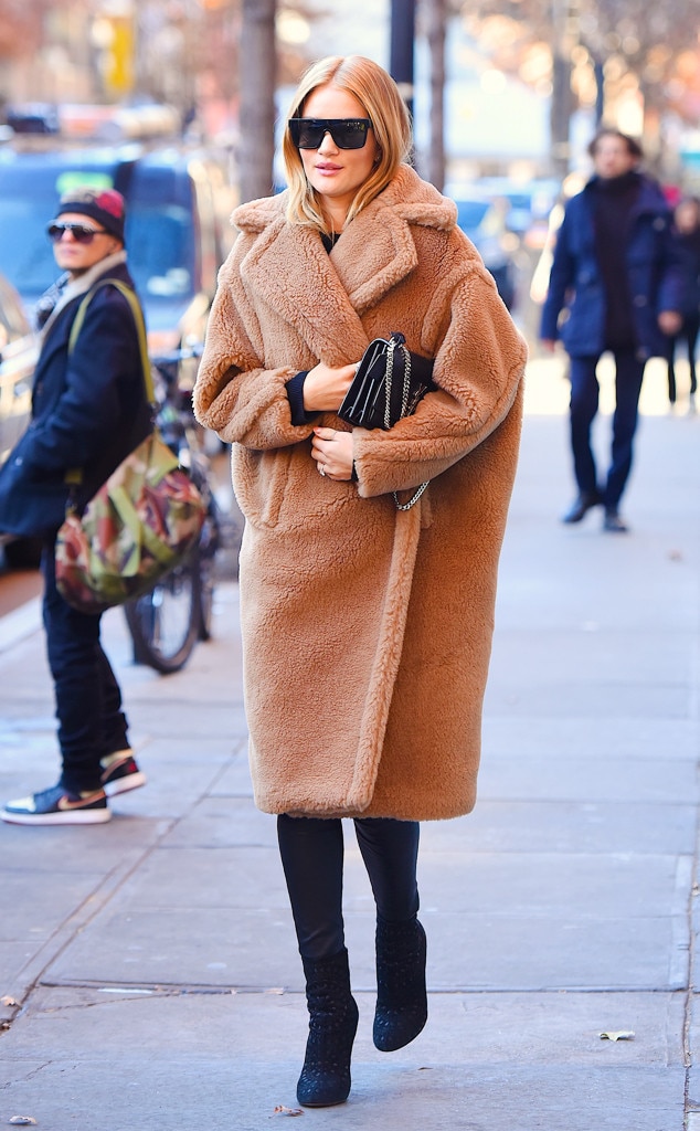 Rosie Huntington-Whiteley from The Brown Shearling Coat All the Celebs ...