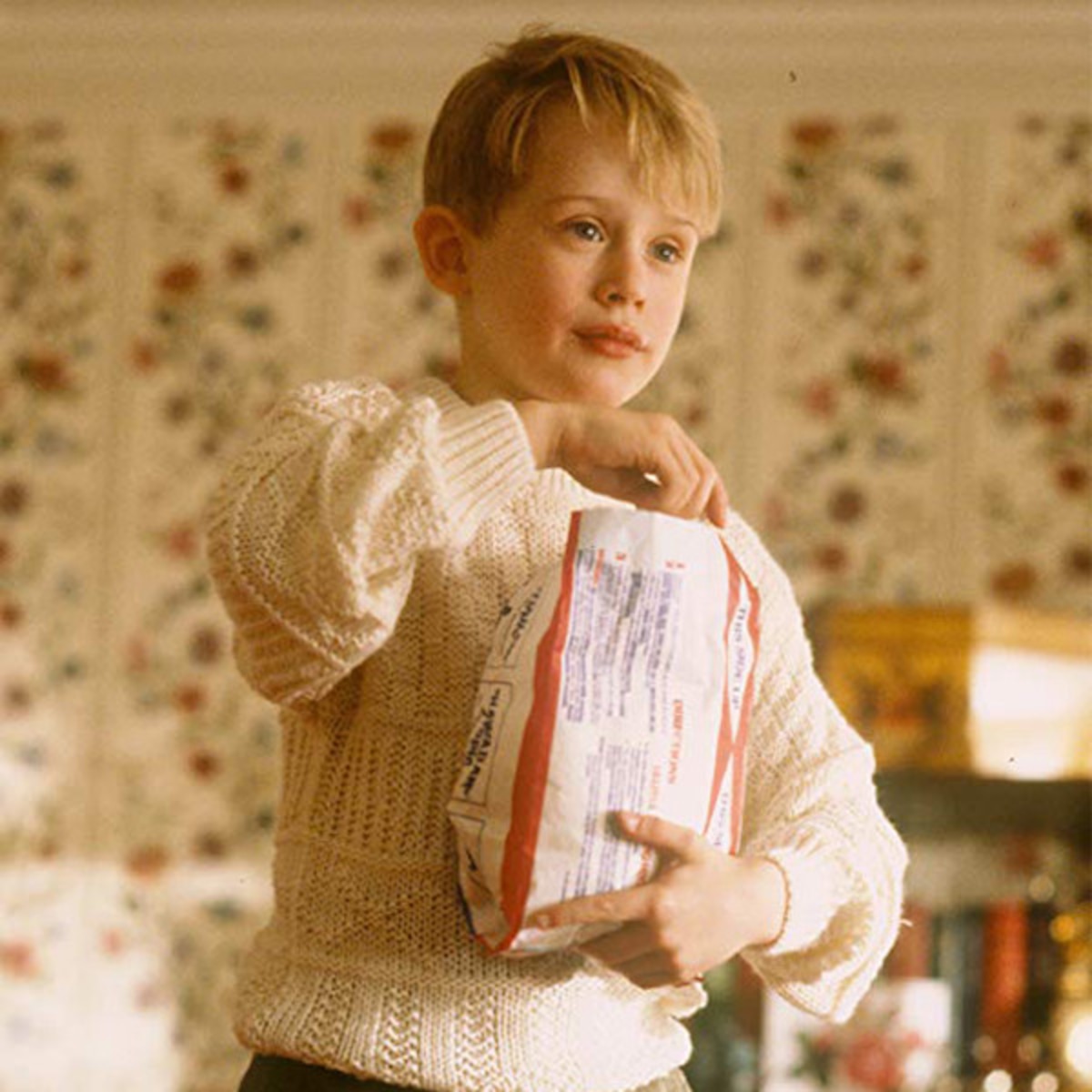 These Secrets About Home Alone Will Leave You Thirsty for More - E! Online