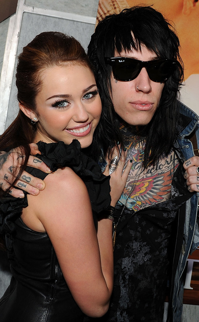 Miley Cyrus Brother Trace Cyrus Gets Engaged E Online