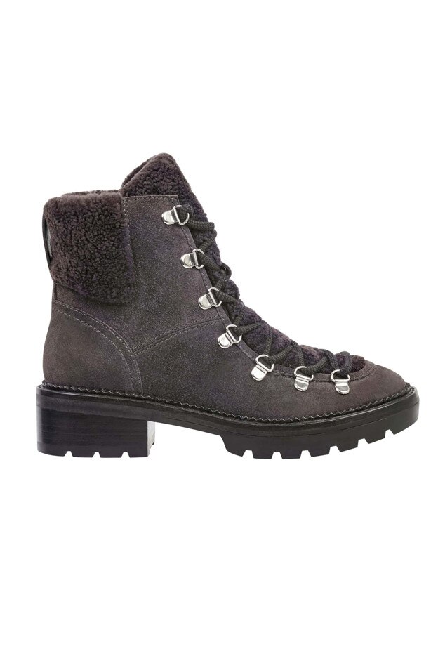 E-comm: Comfy Boots You Can Wear to the Office in Winter