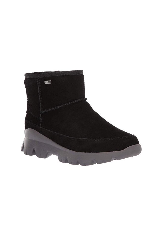 E-comm: Comfy Boots You Can Wear to the Office in Winter