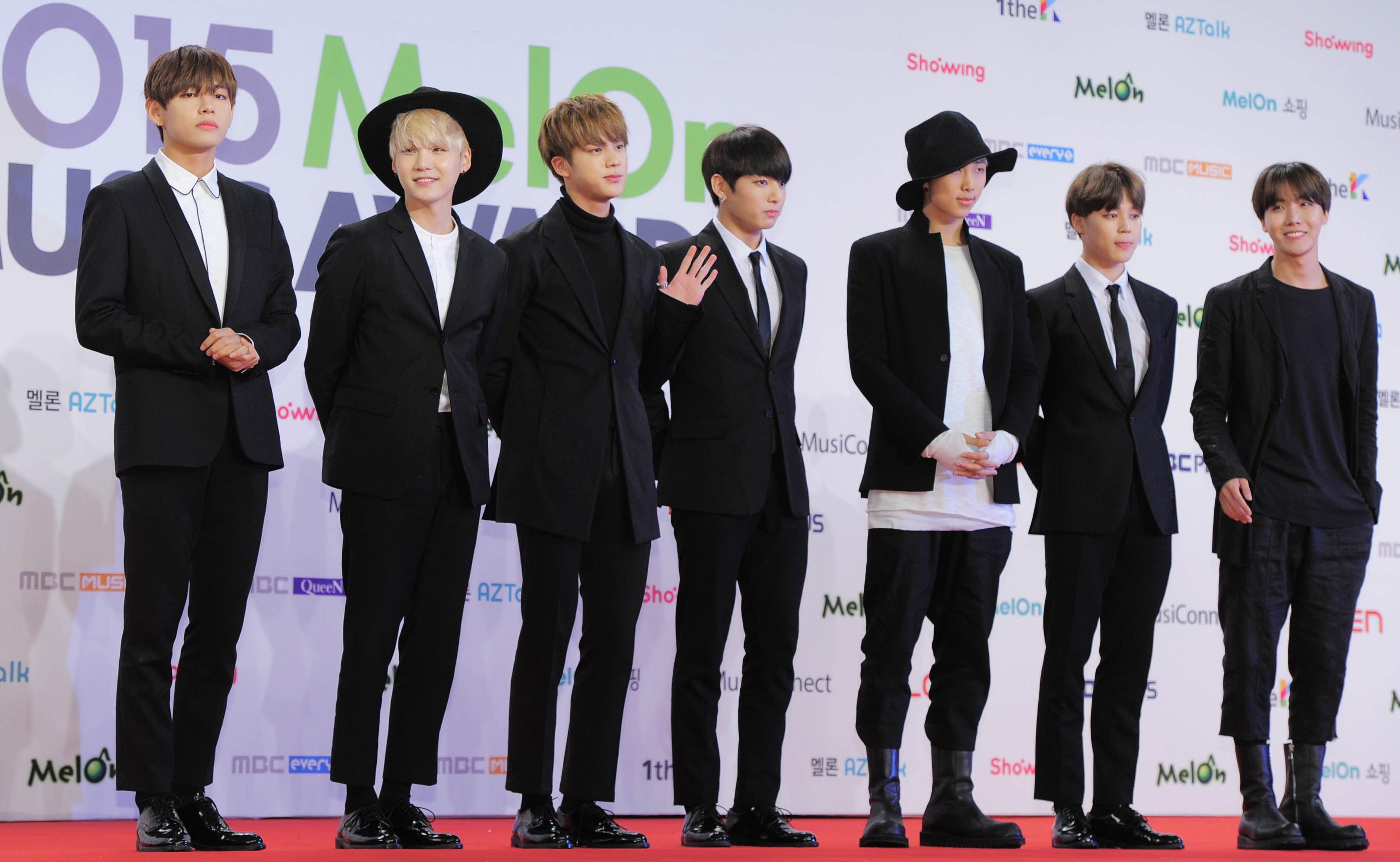 The Complete Red Carpet Evolution Of Bts E Online Ap