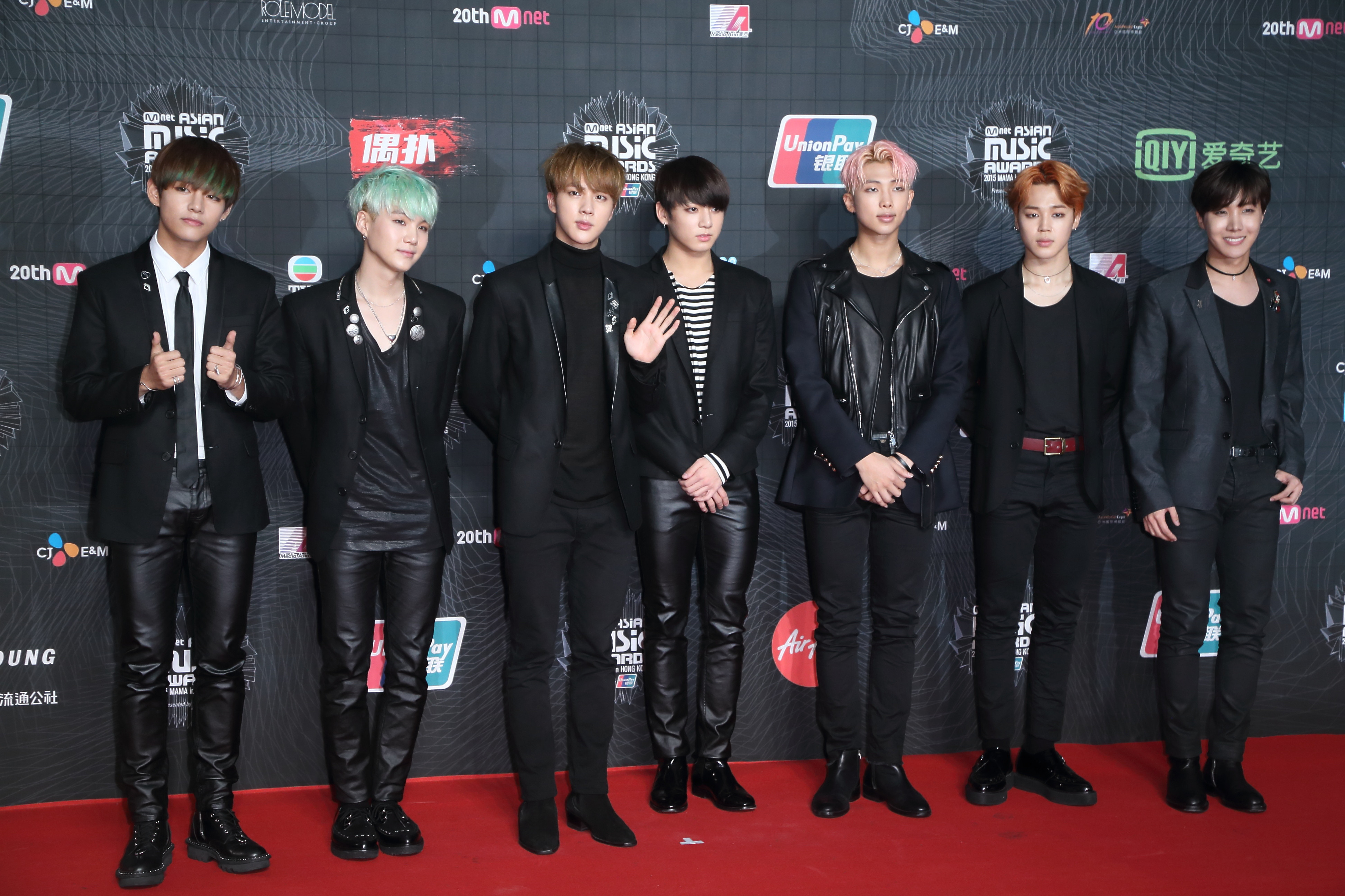 The Complete Red Carpet Evolution Of Bts E Online Ap