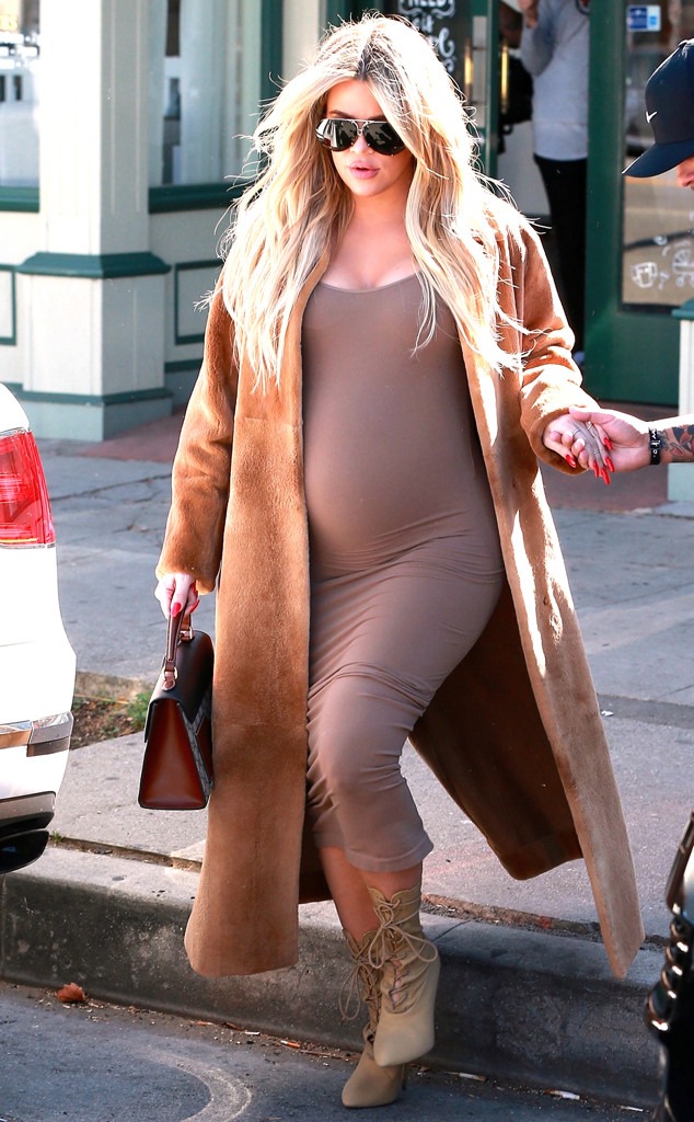 Khloe Kardashian, Pregnant