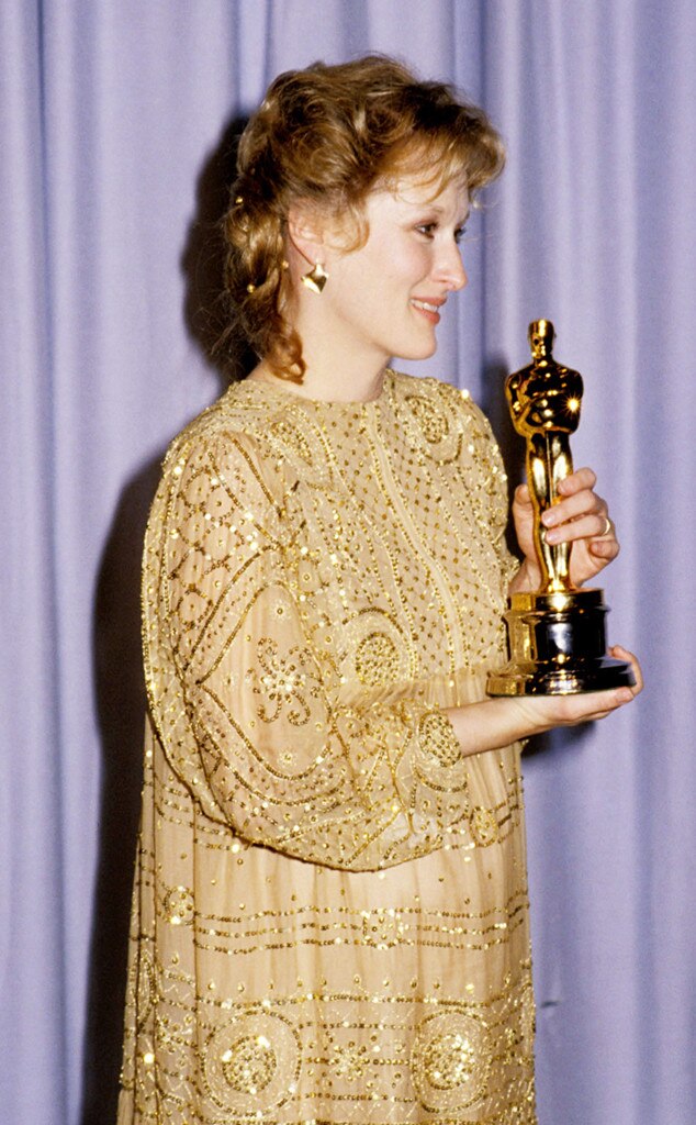 Meryl streep hotsell gold dress