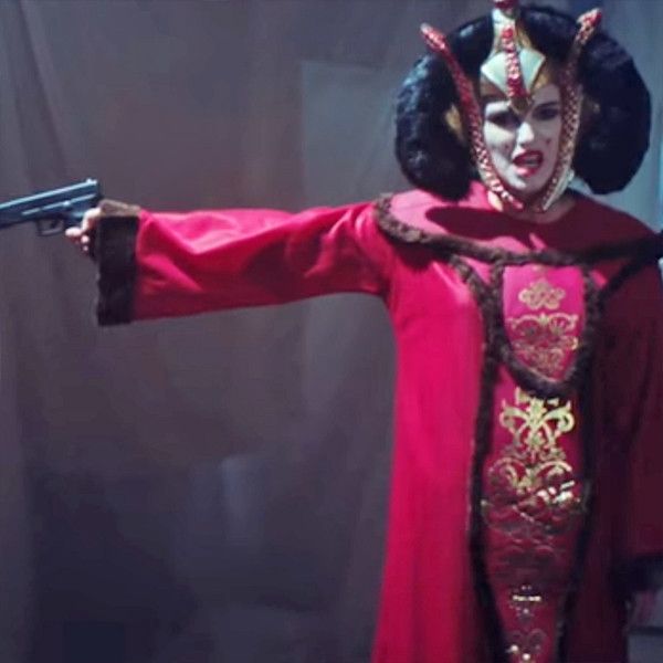 Natalie Portman Raps on SNL About Star Wars Prequels