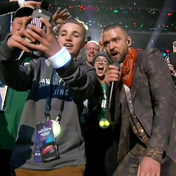 Selfie Kid Explains Viral Justin Timberlake Moment From the Super Bowl - E!  Online