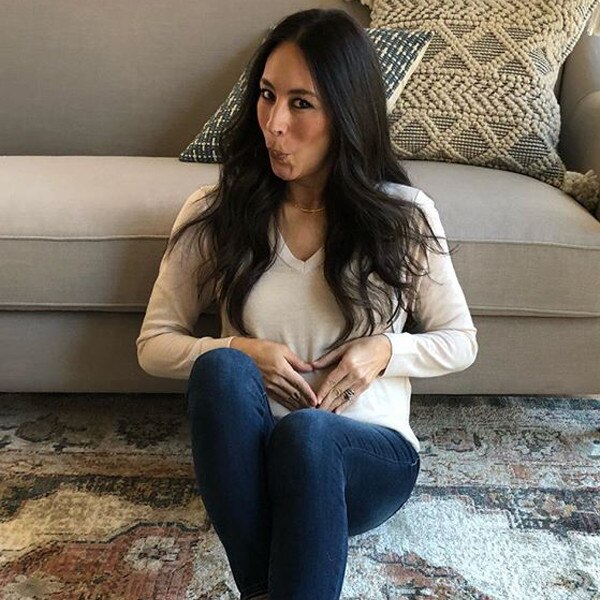 Joanna Gaines Shares New Pregnancy Photos No Hiding This Baby Bump E   Rs 600x600 180208111016 600 Joanna Gaines Emd 020818. 