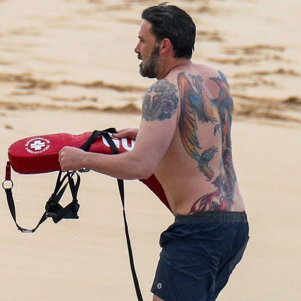 Ben Affleck S Giant Back Tattoo Is Real And It S Spectacular E Online