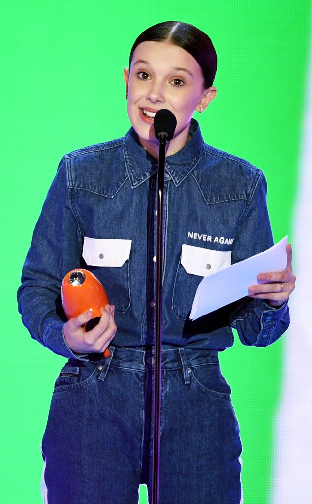 Millie Bobby Brown Dedicates Kids' Choice Award and Shirt to Gun