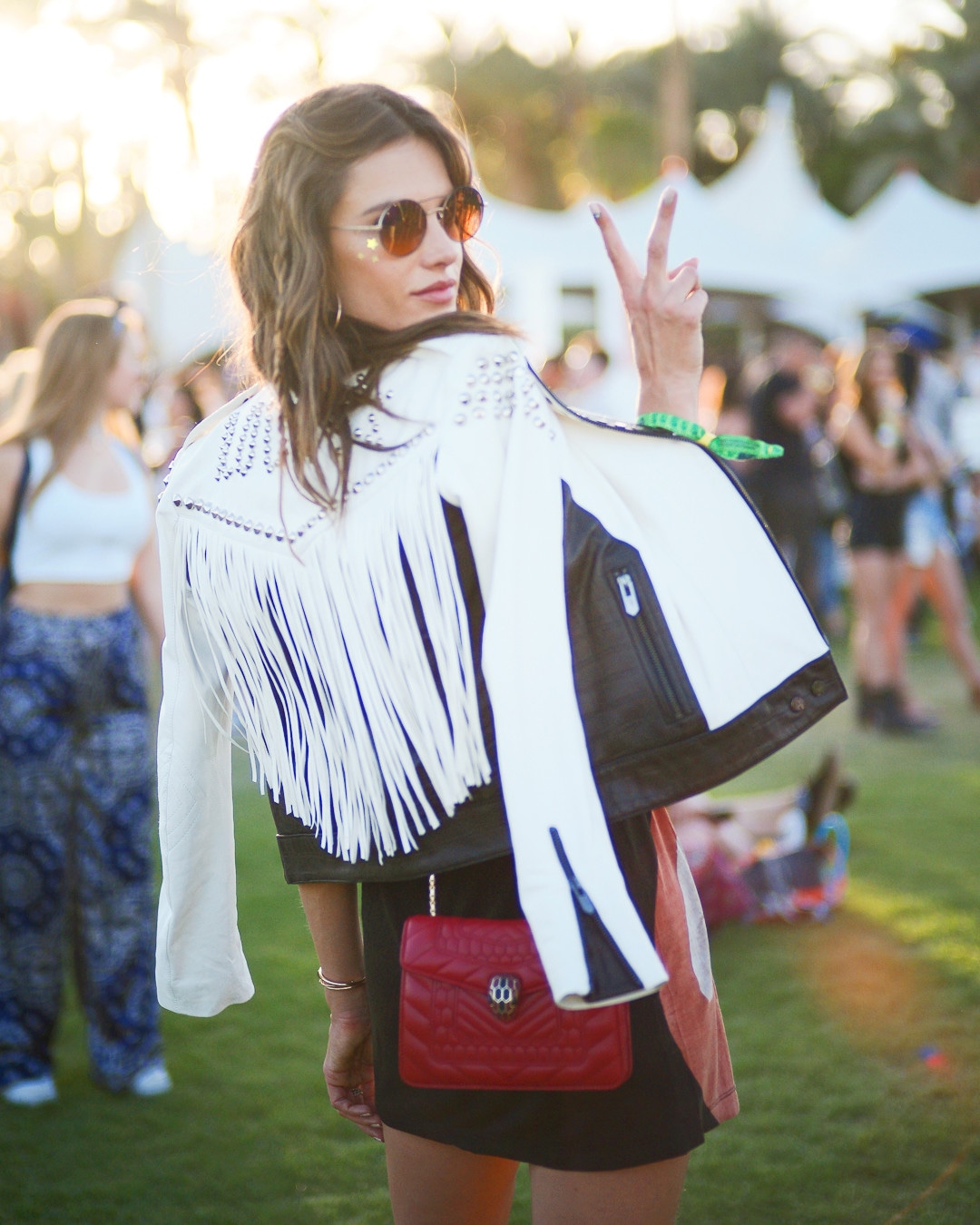 ESC: Alessandra Ambrosio, Coachella Beauty