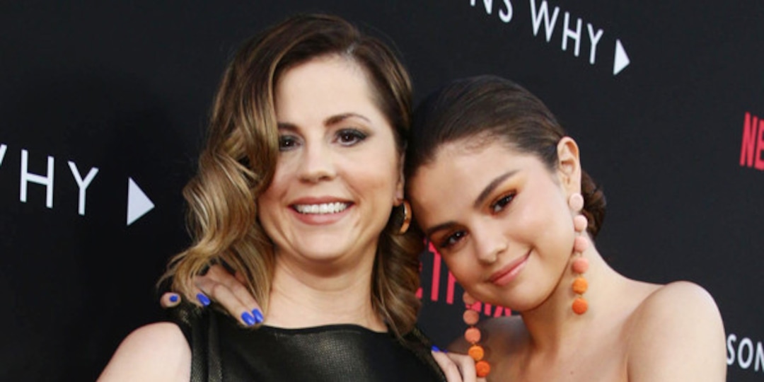 Selena Gomez’s Mom Shuts Down Body Shamers After Revealing Near-Fatal Illness – E! Online