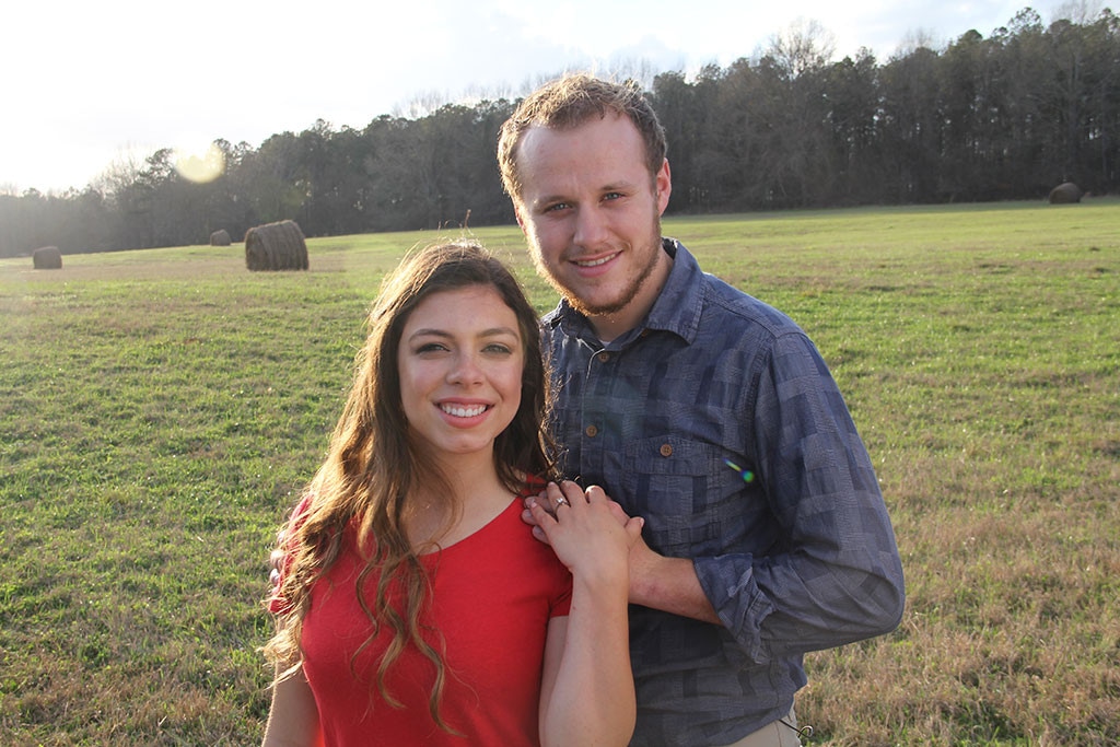 Josiah Duggar, Lauren Swanson, Engagement