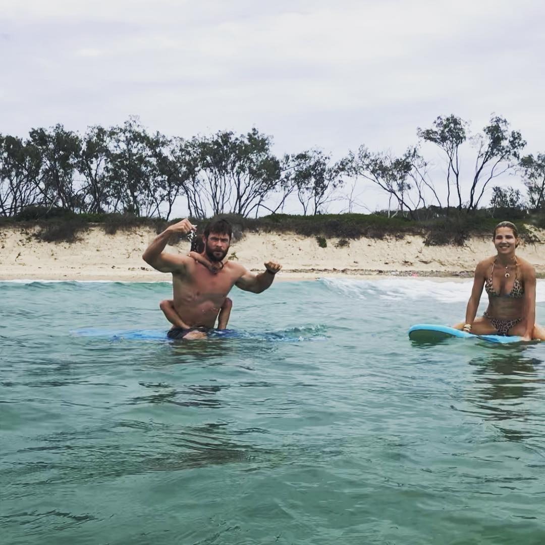 Chris Hemsworth, Elsa Pataky ve 3 Çocuğuyla Tatlı Fotoğrafını Paylaştı