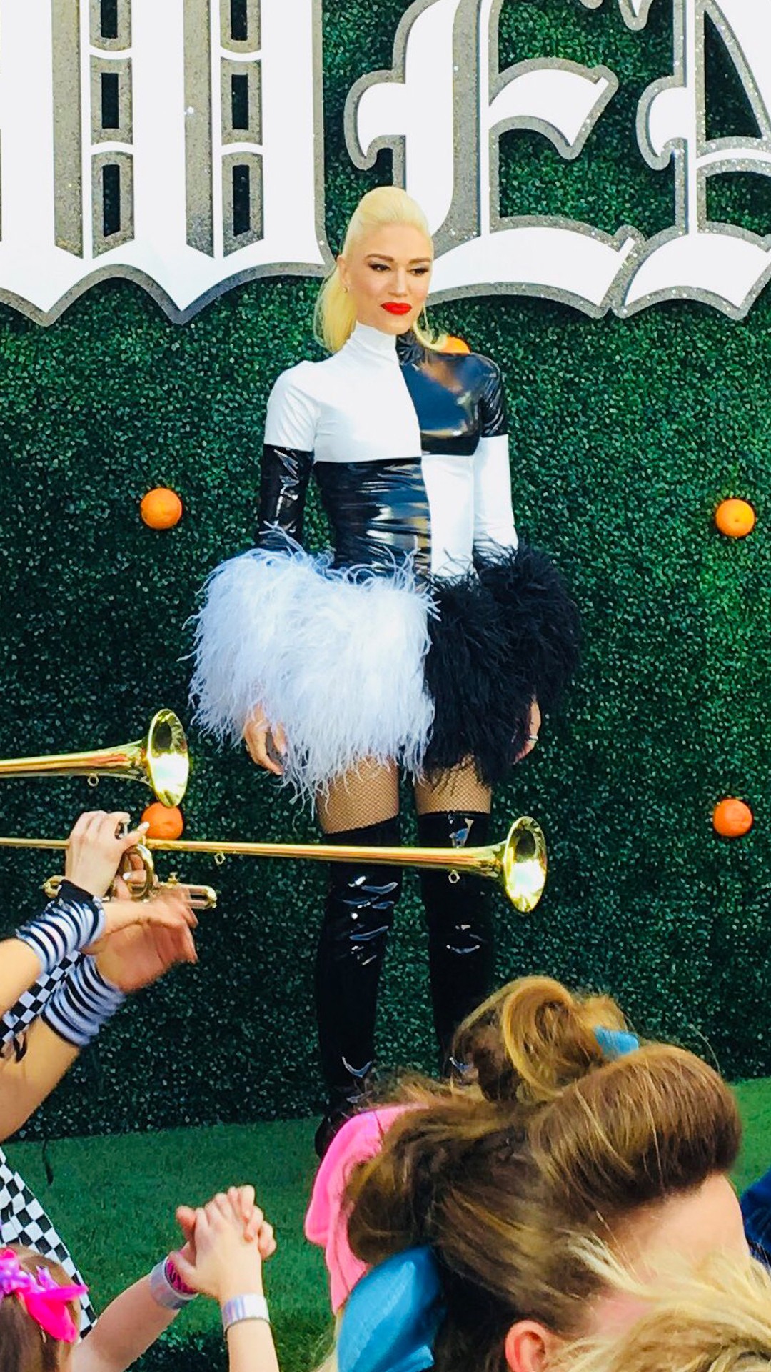 Gwen Stefani, Las Vegas, Twitter