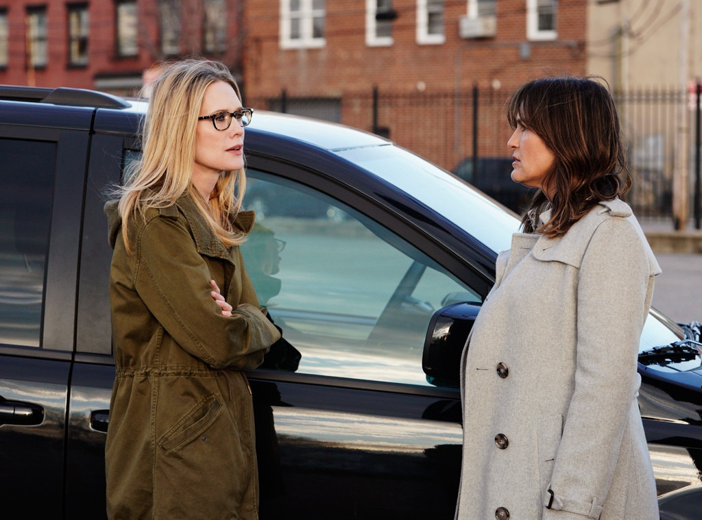 Stephanie March On Her Law And Order Svu Return Sparring With Mariska Hargitay And A New Side 