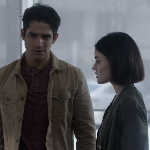 Lucy Hale And Tyler Posey Talk Truth Or Dare Sex Scene E News