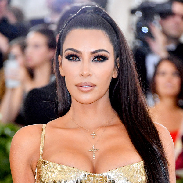 Fashion Jackpot! Kim Kardashian's Dollar Bill-Print Trench and