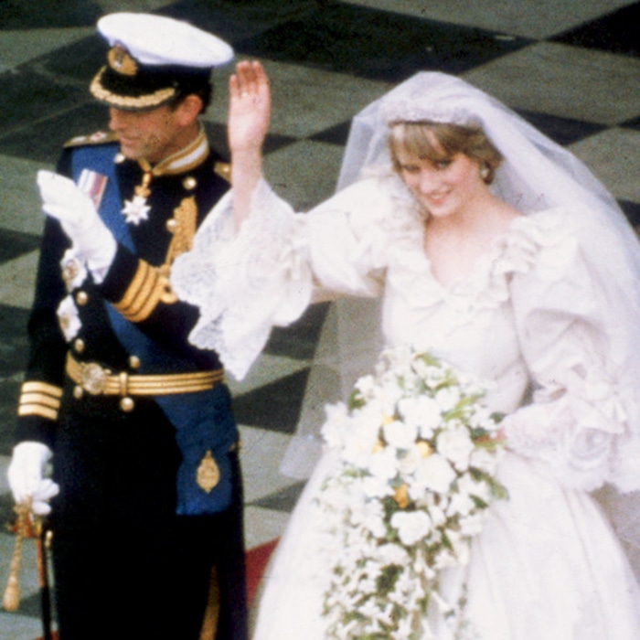 Comparing Meghan Markle Princess Diana S Wedding Dresses E Online Ca