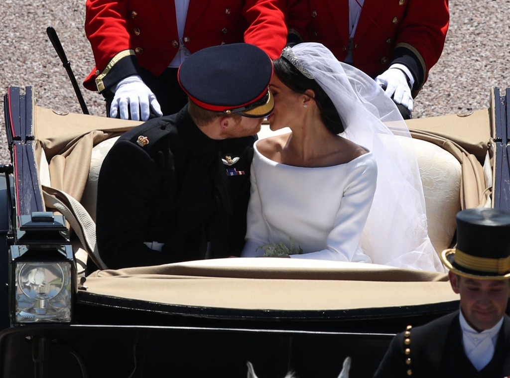 Prince Harry, Meghan Markle, Royal Wedding, Kiss