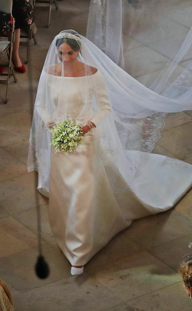Luxury Cathedral/Royal Train Wedding Dresses Beading Long Sleeves Bridal  Gowns | eBay