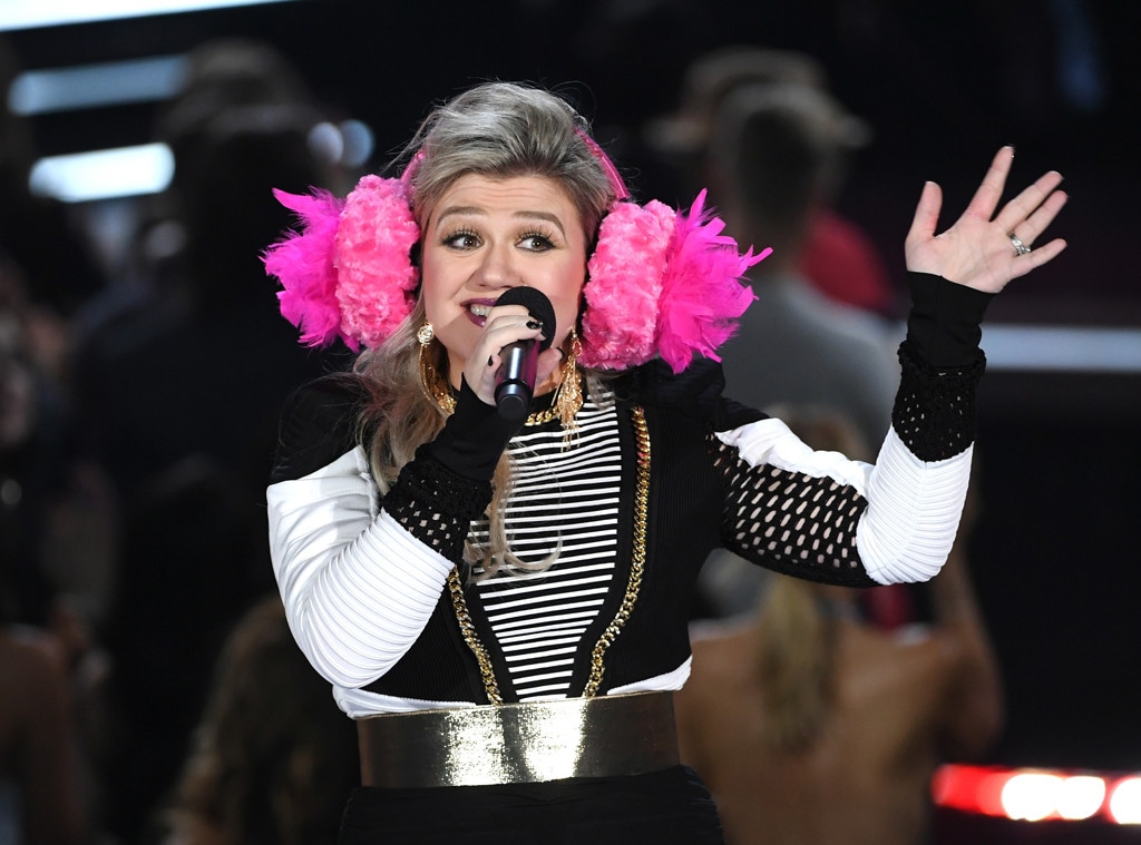 Kelly Clarkson, 2018 Billboard Music Awards