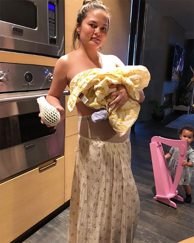 Chrissy Teigen, Baby, Pregnancy, Miles, Luna