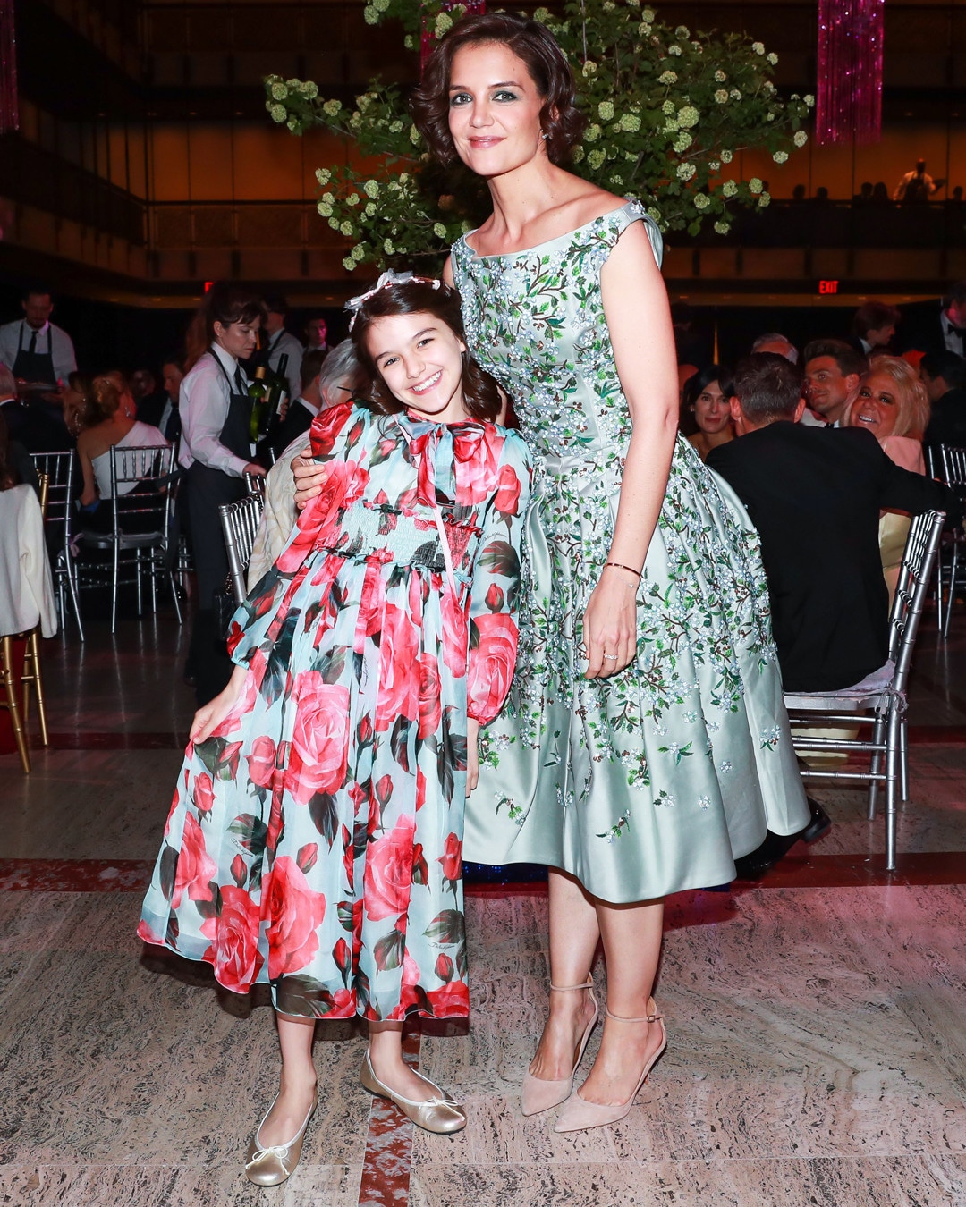 ESC: Katie Holmes, Suri Cruise