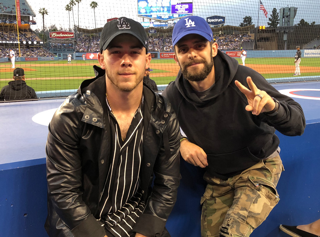 Nick Jonas And Thomas Rhett From Celeb Dodgers Fans E News 