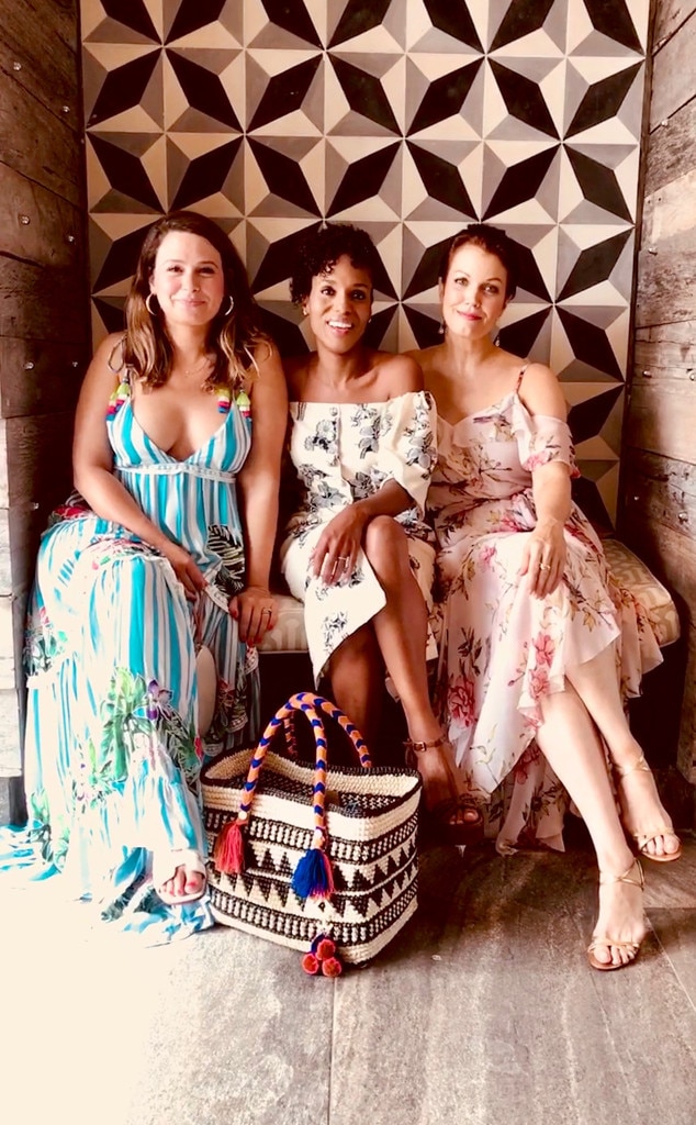 Kerry Washington Bellamy Young And Katie Lowes From Celebs On Vacation