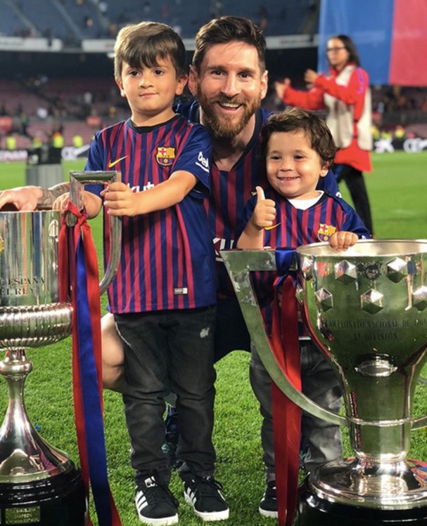 Tienes que ver el adorable video de los hijos de Leo Messi apoyando a