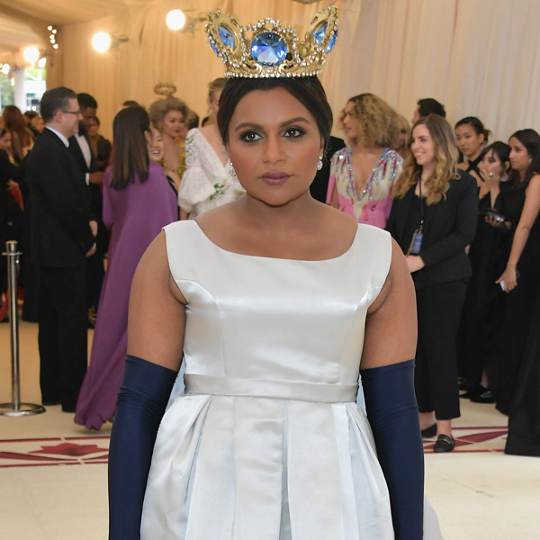 Mindy Kaling Is a Fashion Queen at the 2018 Met Gala(00)