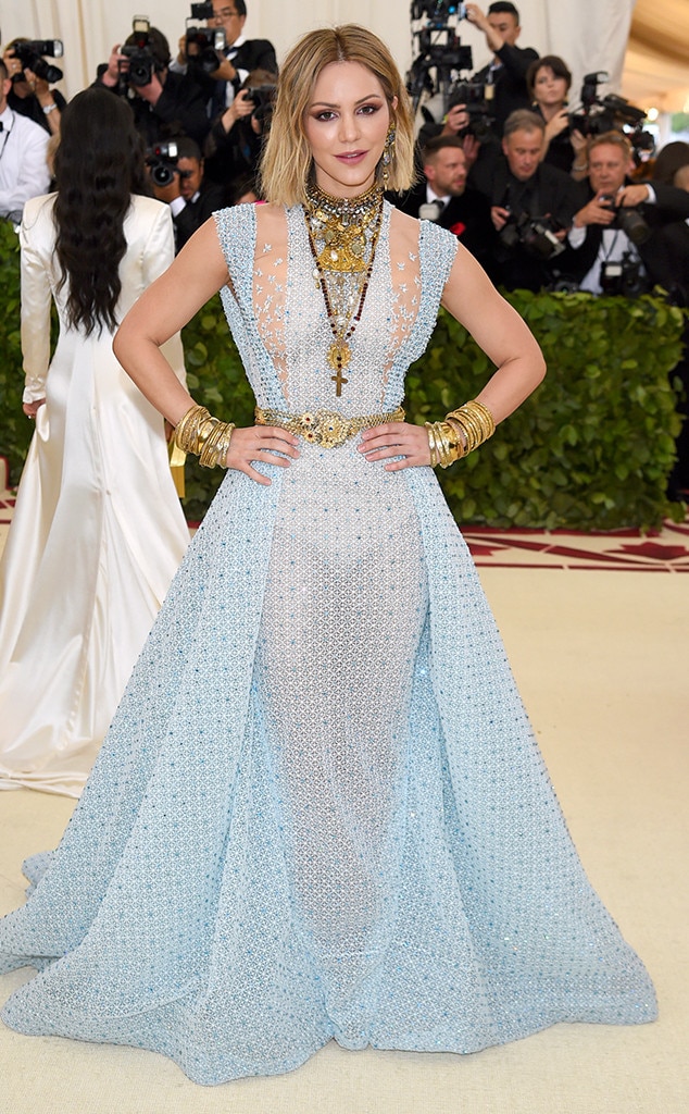 https://akns-images.eonline.com/eol_images/Entire_Site/201847/rs_634x1024-180507155024-634.katharine-mcphee-met-gala-2018-arrivals.ct.050718.jpg