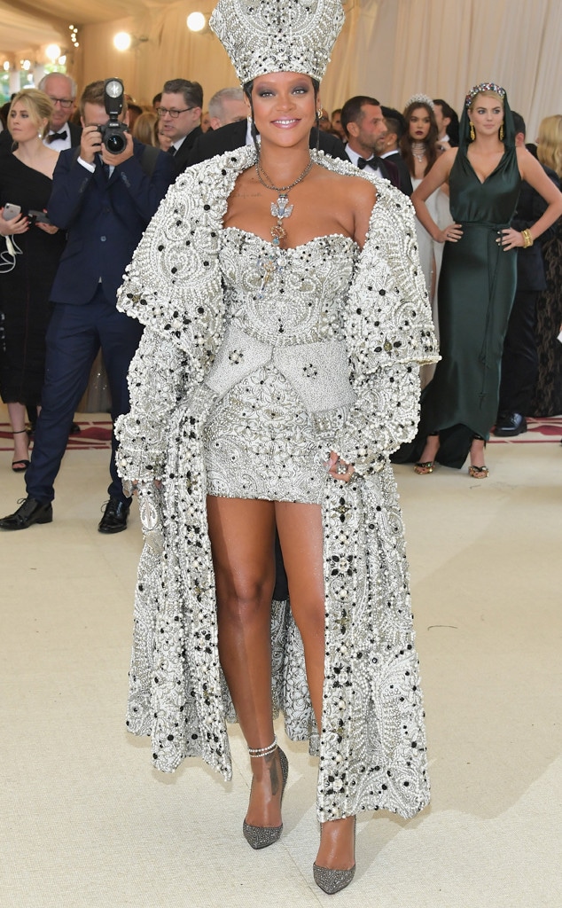 Rihanna, 2018 Met Gala, Red Carpet Fashions