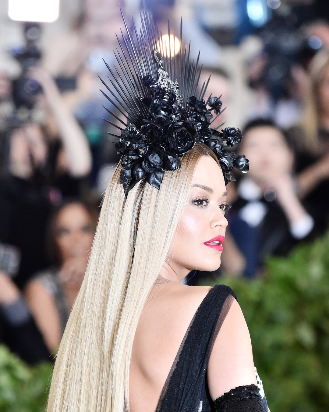 ESC: Rita Ora, Met Gala 2018, Head Pieces