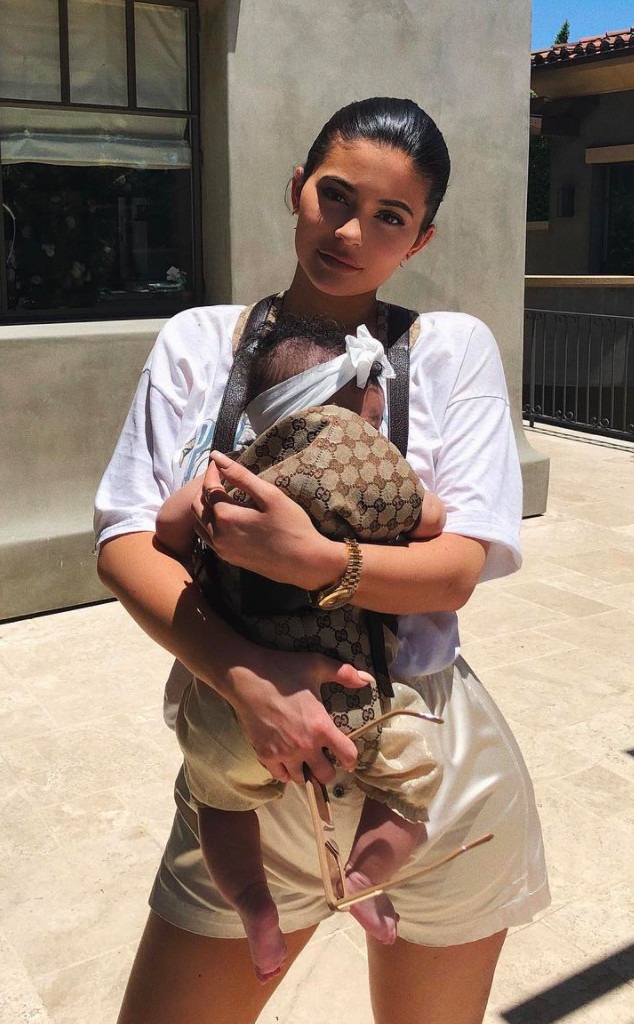 Kylie Jenner Reveals Baby Stormi's Pierced Ears During ... - 634 x 1024 jpeg 81kB