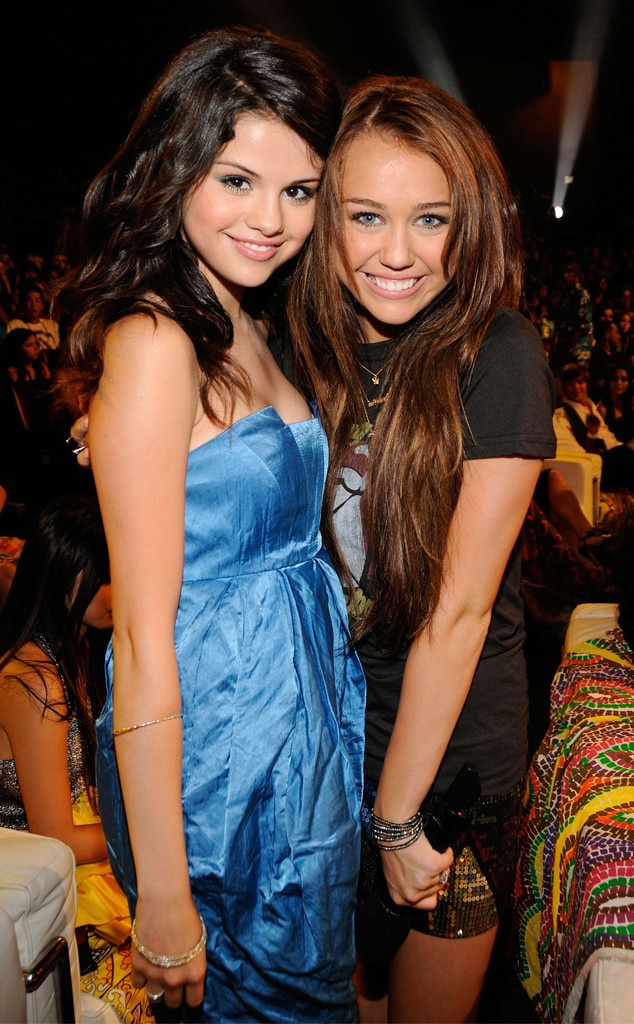 Selena Gomez, Miley Cyrus, 2008 Teen Choice Awards