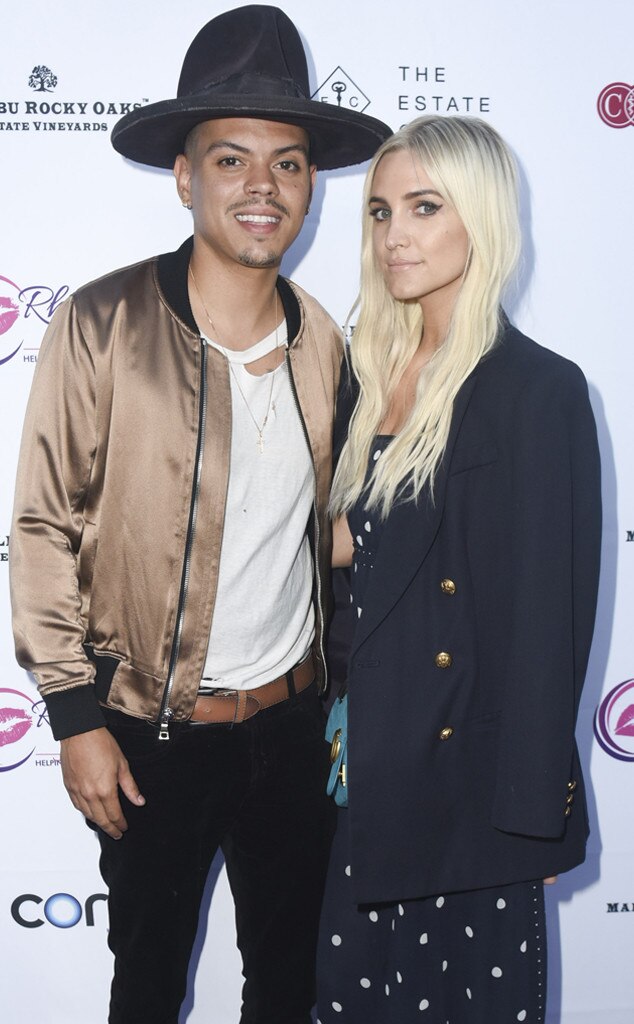 Stylish Duo From Ashlee Simpson And Evan Ross Romance Rewind E News 