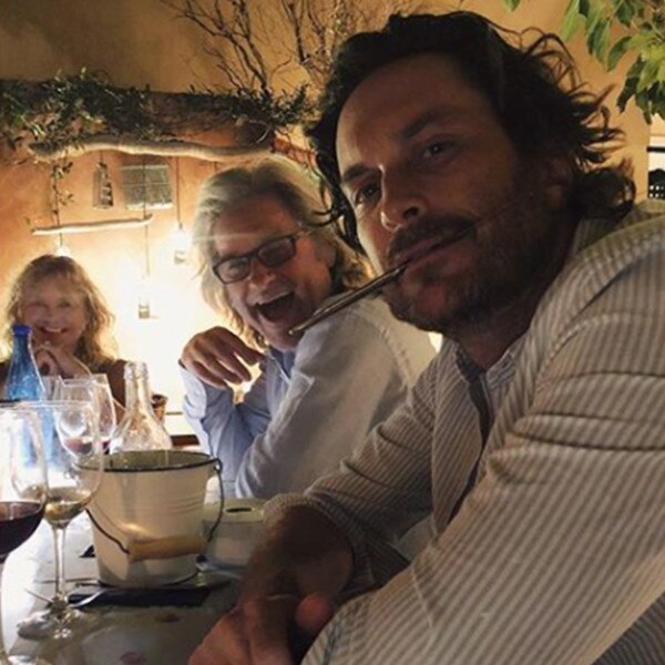 Oliver Hudson, Kurt Russell, Goldie Hawn Oliver Hudson, Kurt Russell, Goldie Hawn